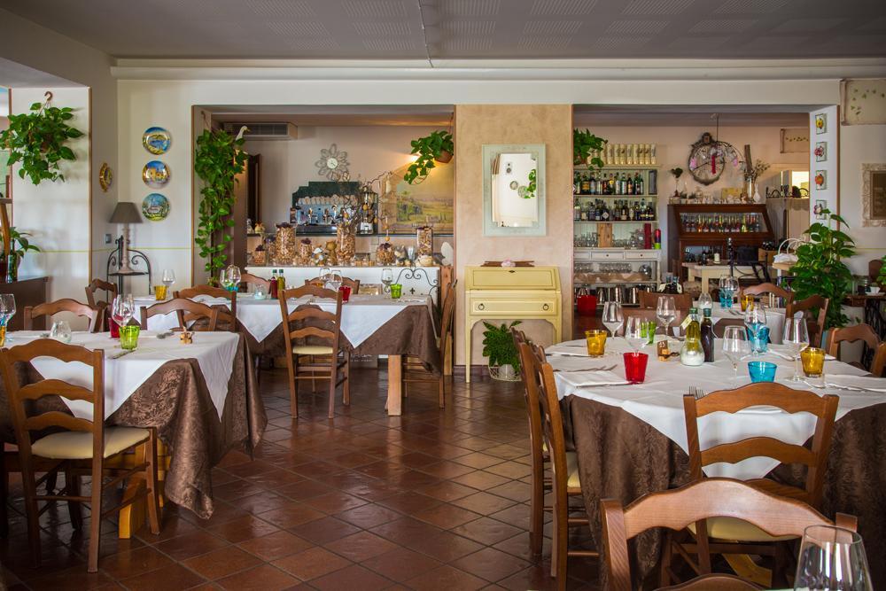 Albergo Ca' Dei Maghi Fumane Exteriör bild